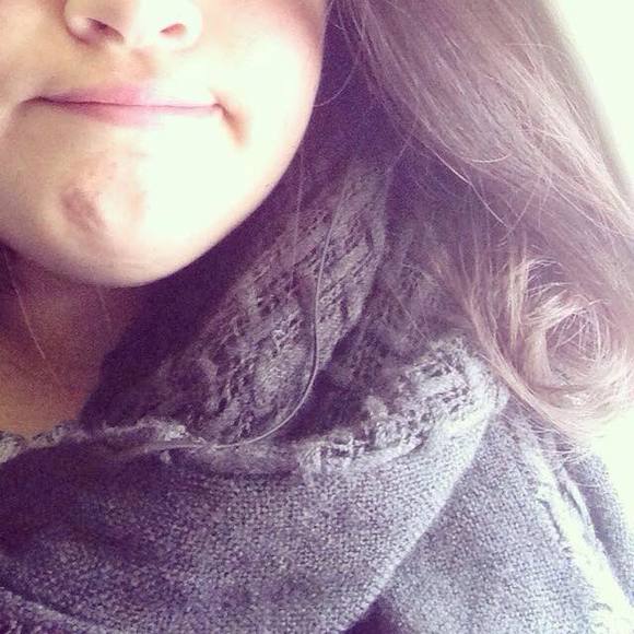 Meet your Posher, Ali - Picture 1 of 1